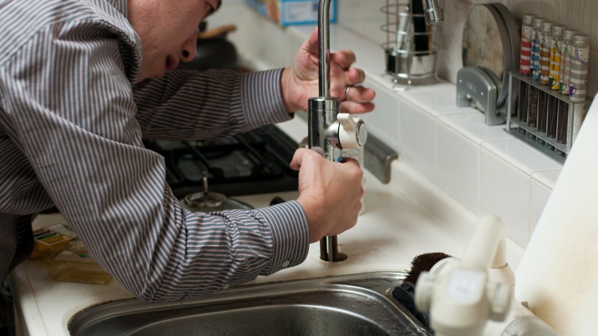 Image of plumber-228010_1920 for A Closer Look at Pimlico Plumbers v Smith