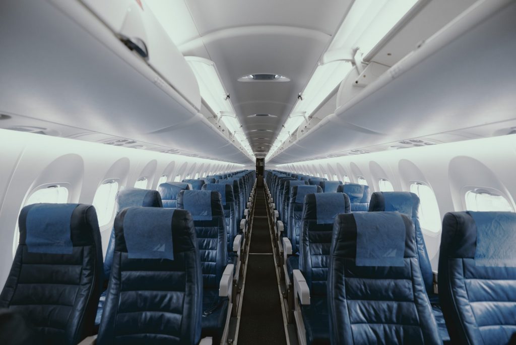 As companies are starting to feel the financial strain of the coronavirus crisis, large airlines have quickly resorted to staff dismissals. This article outlines the legal and ethical challenges to the trend.
